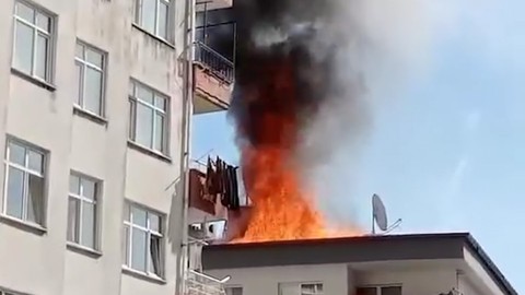 Rize’de Yangın Paniği  