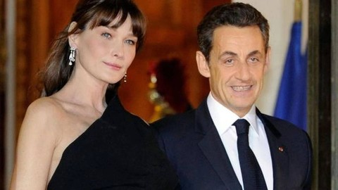 Eski First Lady'nin İddialı Pozları Gündem Oldu