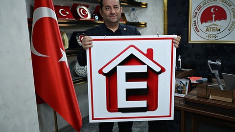 Konut Satışlarına Yeni Düzenleme! 'E' Tabelası Zorunlu Oluyor: Emlakçılar Detayları Anlattı