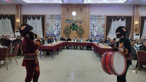 Kütahya'da Ramazan Programında Hacivat ve Karagöz Gösterisi