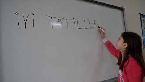 Öğrencilerin Son Ders Zili Heyecanı... 9 Günlük Ara Tatil Bugün Başlıyor!