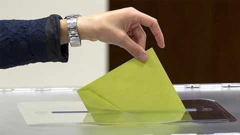 Anketten İlginç Sonuç! Kararsız Seçmen ve Sandığa Gitmeyeceklerin Oranı Dikkat Çekti