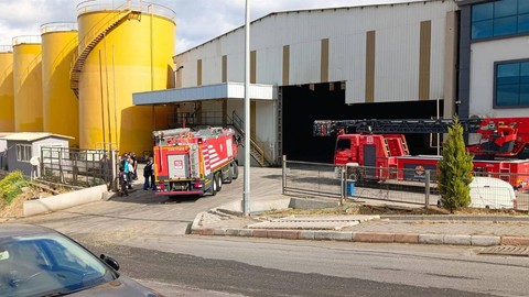 İzmir’de Kimyasal Fabrikasında Patlama! 1 İşçi Öldü, 4 İşçi Ağır Yaralı