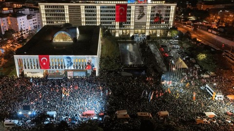 DEVA Partisi Gözaltındaki Gençlere Destek İçin Sincan Cezaevi Önünde Açıklama Yaptı