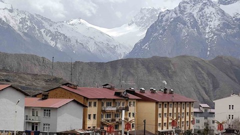 Hakkari'de Kar Sürprizi