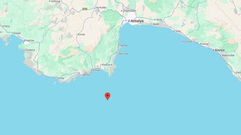 Antalya Kumluca'da Korkutan Deprem