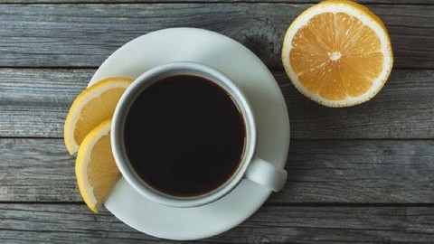 Türk Kahvesine Limon Sıkmak Meğer Bu İşe Yarıyormuş: Duyunca Hep Böyle İçeceksiniz