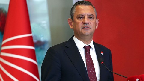 Özgür Özel'den Eski Genel Başkanlara Kurultay Daveti