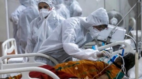 Hindistan’da Salgın Alarmı, 3 Ölü
