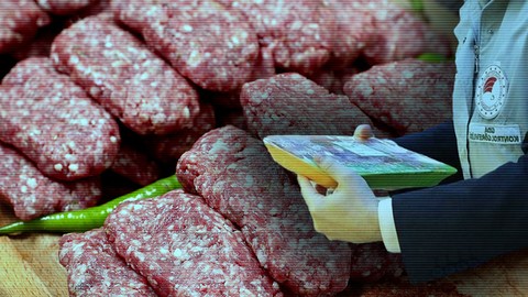 Kasap Köftenin İçinde Yok Yok! Baş Eti, Dil, Deri... Okuyunca Mideniz Bulanacak
