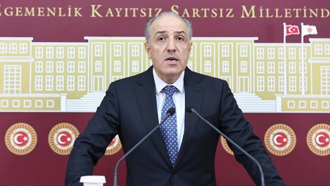 Mustafa Yeneroğlu’ndan Yurt Dışındaki Emekliler İçin Çağrı! Meclis’e Kanun Teklifi Sundu