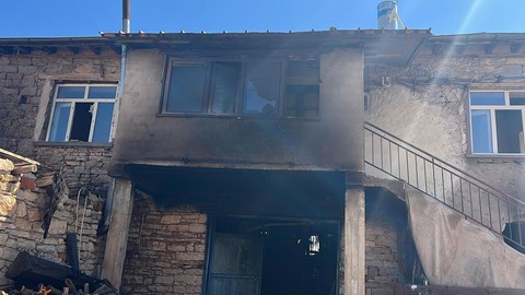 Konya’da Yanan Ev Kullanılamaz Hale Geldi