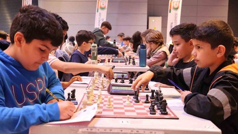 Şanlıurfa’da Satranç Turnuvası Çocukları Eğlendirdi
