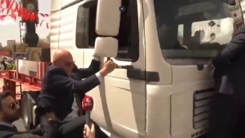 CHP'de 'Engel' Krizi! Mahmut Tanal Tıra Tırmandı