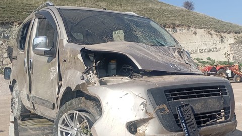 Ankara'da Otomobil Takla Atarak Savruldu