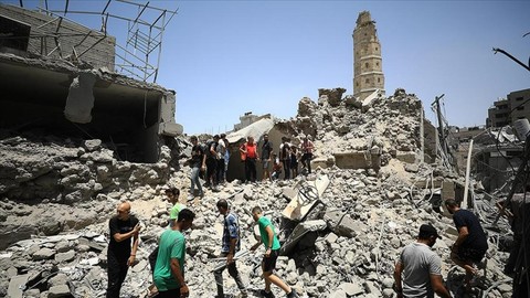 BM Duyurdu... Gazze'deki Arama Kurtarma Çalışmalarında Kullanılan 30 İş Makinası Bombalandı