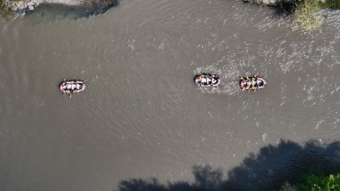 Melen Çayı'nda Rafting Keyfi: Sezon Yoğun Başladı