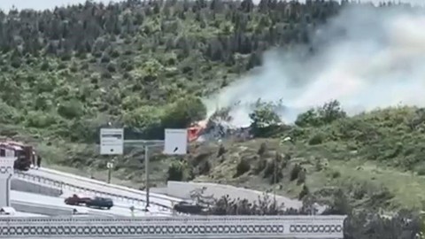 Arnavutköy'deki Ormanlık Alanda Korkutan Alevler