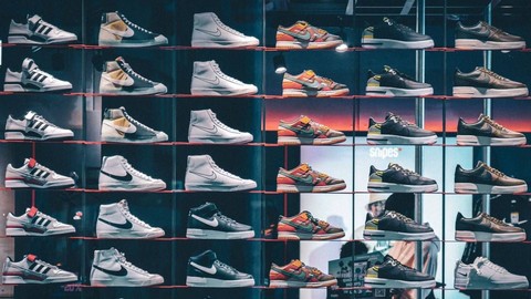 Nike, Adidas, Skechers, Crocs... Ayakkabı Devleri İflasın Eşiğinde! Siparişler Durduruldu
