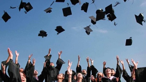 Türkiye'nin En İyi 50 Tıp Fakültesi Açıklandı: Zirvedeki Üniversite Şaşırttı