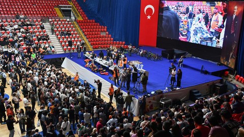 Başkent'te Toplu Taşımada Otobüslerde Unutulan Eşyalar Açık Artırmayla Satıldı