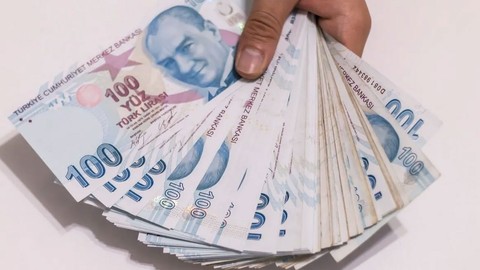 Mevduatı Yaz Sıcağı Vurdu: Bu Rakam Resmen Maaşa Bağlıyor!