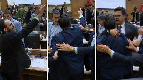 Bursa Büyükşehir Belediye Meclisi'nde Gerginlik Çıktı, Oturuma Zorunlu Ara Verildi