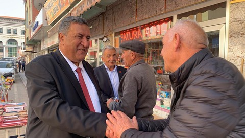 CHP'li Gürer'den İktidara Destek Çağrısı: 'Çiftçinin Krizi Esnafı da Vurdu'