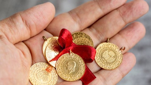 Altın Fiyatlarında Aylar Sonra Bir İlk! Kimse Bunu Beklemiyordu, Rekor Oldu