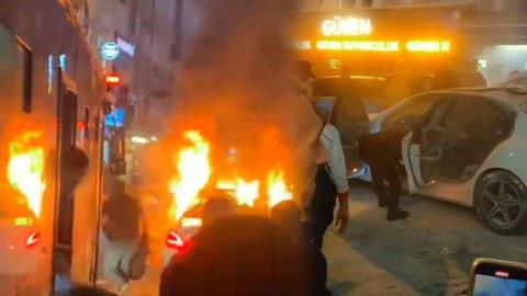 İstanbul'da Şampiyonluk Kutlamasında Yangın Faciası! Bir Anda Alevler İçinde Kaldı