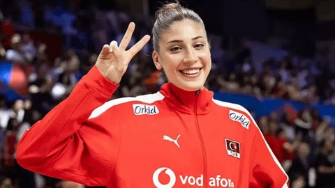 İlkin Aydın Aşka Geldi! Peş Peşe Paylaştı