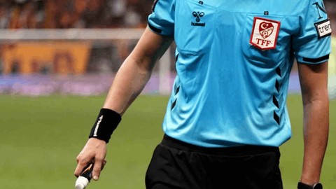 Süper Lig'de Yarın Oynanacak Maçların Hakemleri Açıklandı