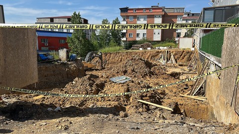 Sancaktepe'de İnşaat Alanında Göçük! 3 İşçi Hastanelik Oldu