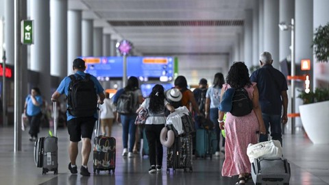 Ünlü Havayolu 110 Uçuşunu Birden İptal Etti: Binlerce Yolcu Havalimanında Kaldı