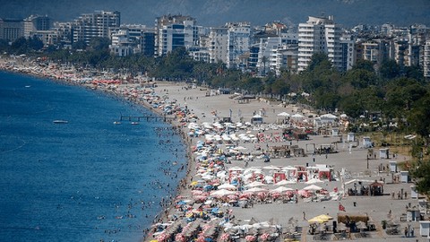 Antalya'da Deniz Turizminin Eksikliği Meclis Gündeminde