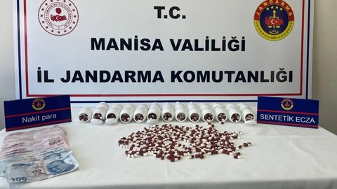 Manisa'da 2 Bin 415 Tane Uyuşturucu Hap Ele Geçirildi