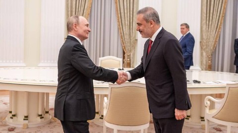 Hakan Fidan'dan Putin ile Kritik Temas
