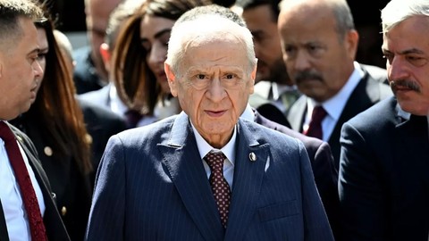 Bahçeli, Partilileriyle Bir Araya Geldi
