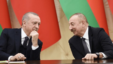 Cumhurbaşkanı'ndan Zirvede Net Mesajlar! 'Bağları Güçlendirme' Vurgusu