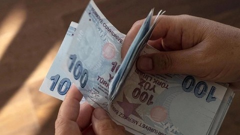 Emekli Bayram İkramiyesine Yeni Ayar: SGK Başuzmanı Ankara Kulisinden Aldığı Bilgiyi Canlı Yayında Ağzından Kaçırdı