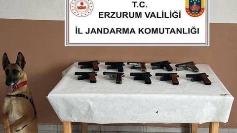 Erzurum'da 10 Adet Ruhsatsız Silah Ele Geçirildi