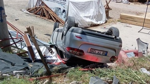 Elazığ'da Feci Kaza! 2 Kişi Hastanelik Oldu