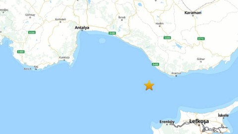 Antalya'da Korkutan Deprem