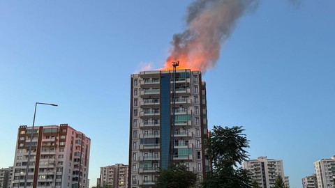 Diyarbakır'da Yangın Faciası! 4 Kişi Hayatını Kaybetmişti, Belediye Başkanı Açıkladı... Soruşturma Başlatıldı