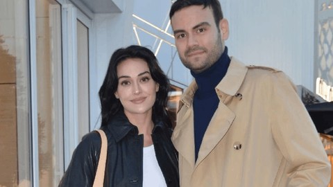 Ünlü Çift Yazı Getirdi, Tatilden İlk Fotoğraf Geldi