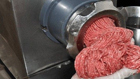 Kasaba Gitmeye Gerek Kalmıyor! Bu Yöntemle Dakikalar İçinde Kıymayı Evde Hazırlanabilirsiniz