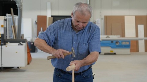 Bütün Yıl 100 Tane Üretiyor, 50 Yıl Bozulmadan Duruyor! Kapıda Kuyruk Oluyor, Servet Değeri Taşıyor
