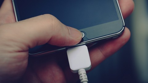 Şarj Adaptörünüzde Bu Detayı Gözden Kaçırmayın! İşte Telefonu Hızlı Şarj Etmenin Altın Tüyosu