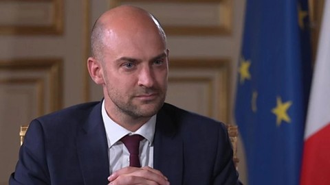 Fransa, İsrail ve İran’daki Vatandaşlarını Tahliye Edecek