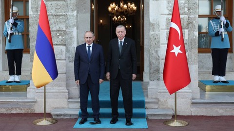 Cumhurbaşkanı Erdoğan ile Paşinyan Arasında Kritik Temas